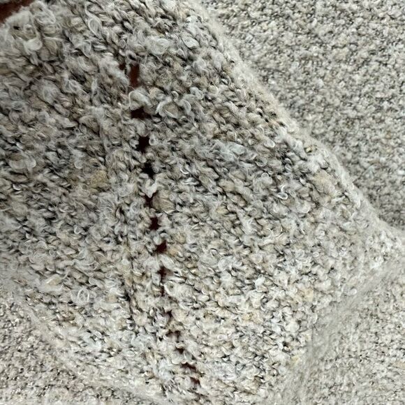 Urban Outfitters Rosie Cozy V-Neck Pullover Side Vent Sweater Size Large - Picture 10 of 14